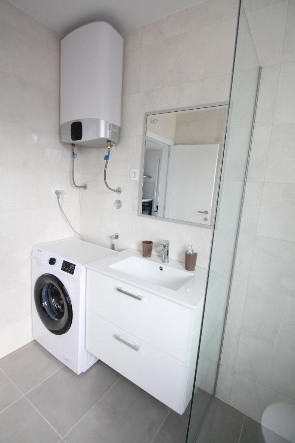 Apartamento Sunshine Bay Nin Exterior foto